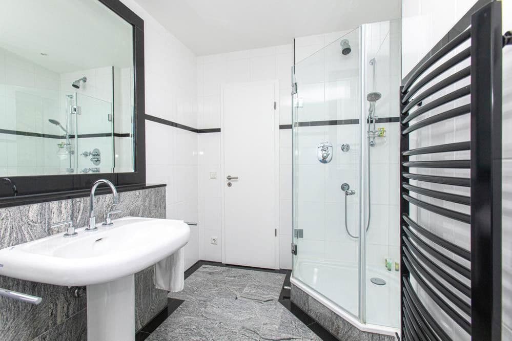 house for sale, 698 m², Düsseldorf, North Rhine-Westphalia house for sale, 698 m², Düsseldorf, North Rhine-Westphalia