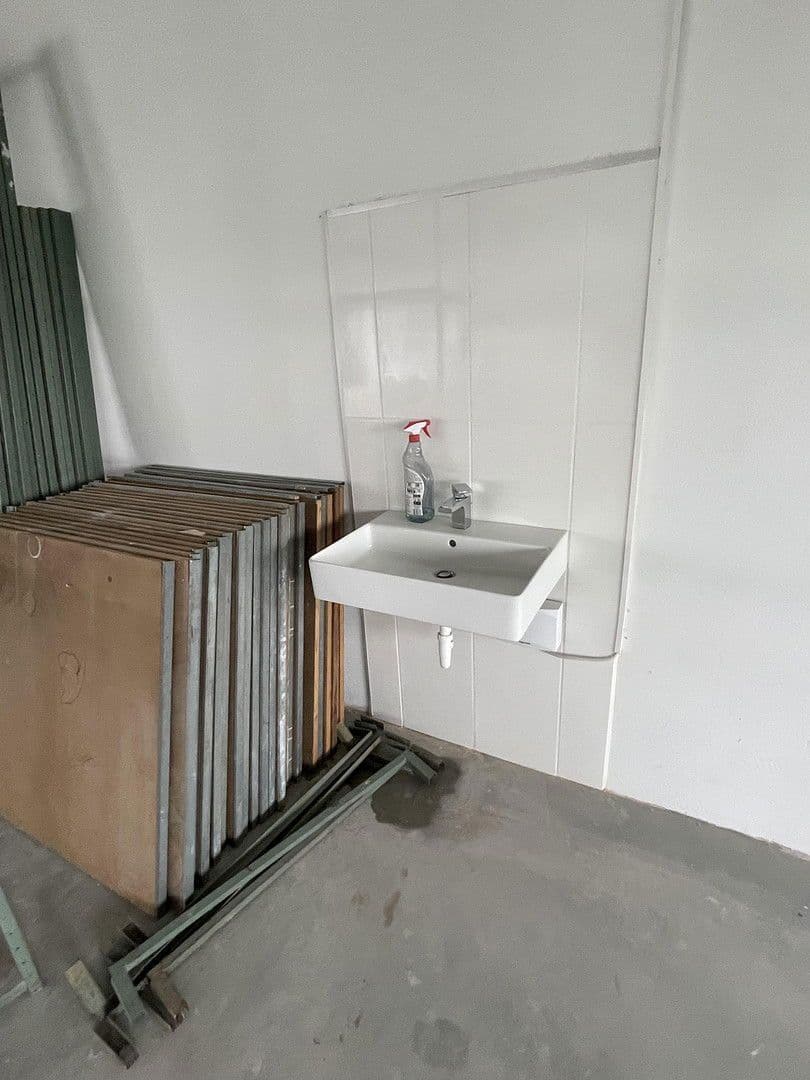 non-residential property to rent, 260 m², Ditzingen, Baden-Württemberg non-residential property to rent, 260 m², Ditzingen, Baden-Württemberg