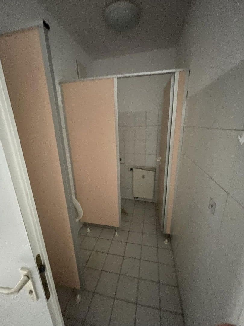 non-residential property to rent, 260 m², Ditzingen, Baden-Württemberg non-residential property to rent, 260 m², Ditzingen, Baden-Württemberg