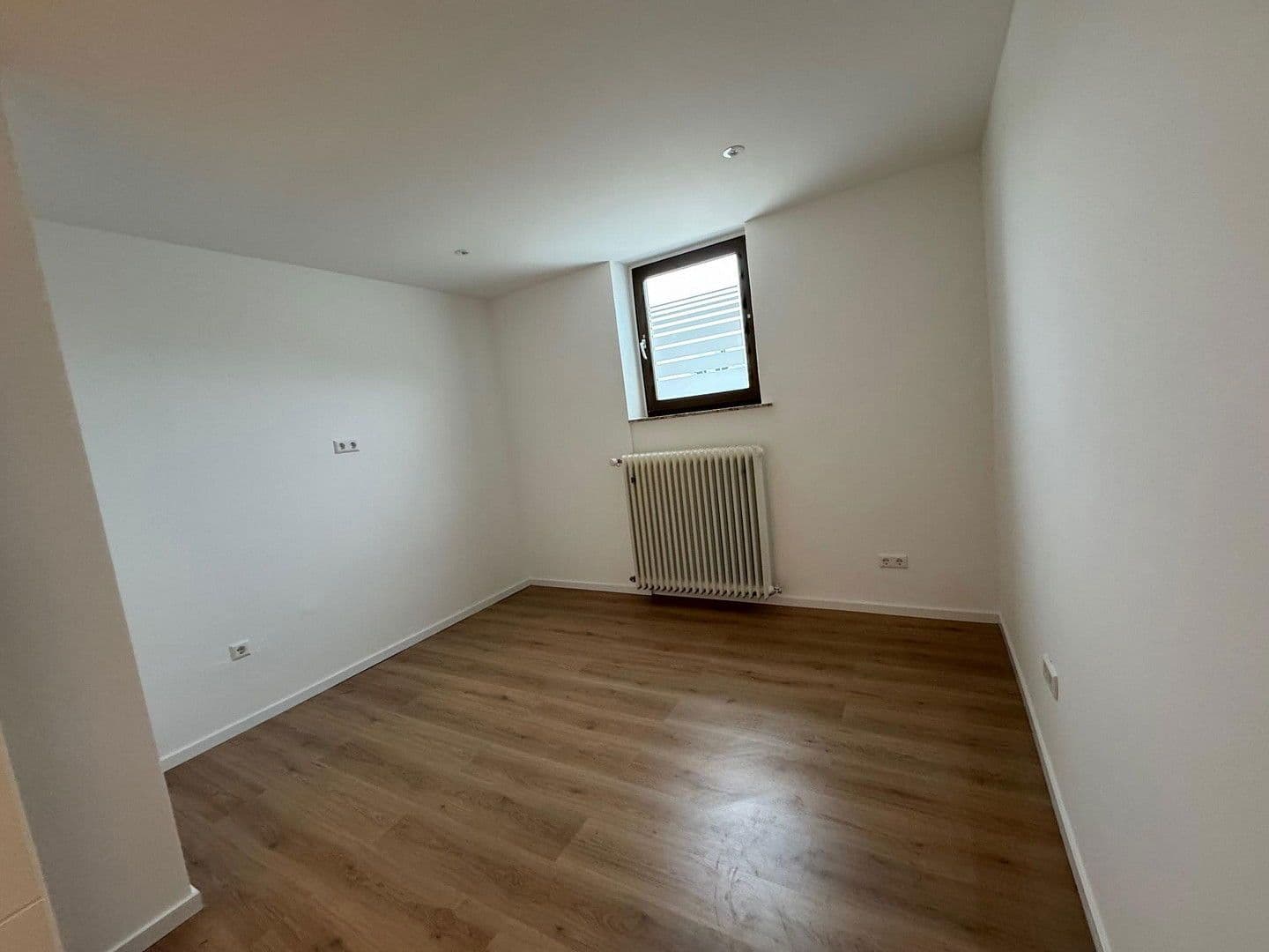 2 bedroom flat to rent, 68 m², Obere Hauptstrasse, Lustadt, Rhineland-Palatinate 2 bedroom flat to rent, 68 m², Obere Hauptstrasse, Lustadt, Rhineland-Palatinate