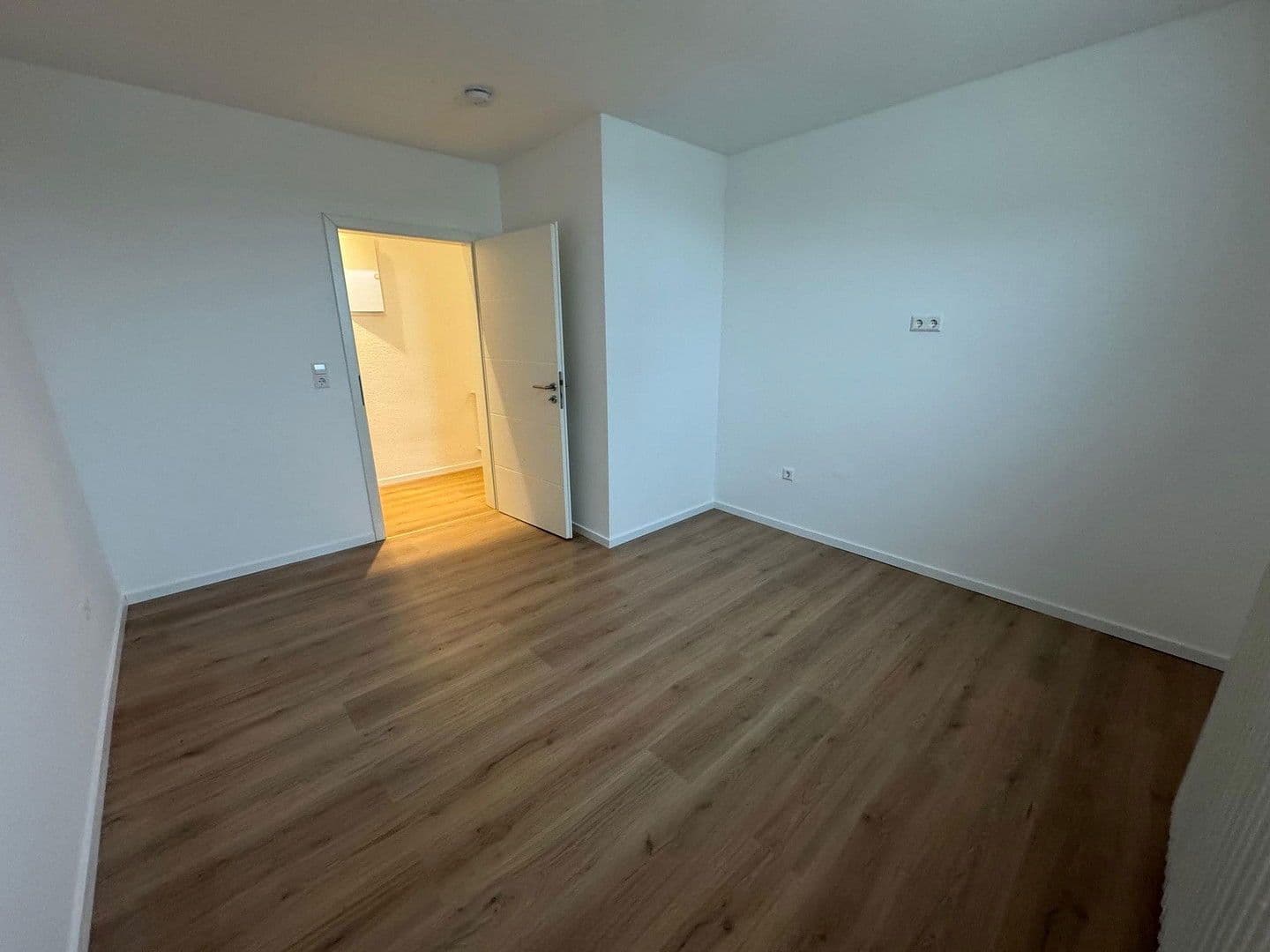 2 bedroom flat to rent, 68 m², Obere Hauptstrasse, Lustadt, Rhineland-Palatinate 2 bedroom flat to rent, 68 m², Obere Hauptstrasse, Lustadt, Rhineland-Palatinate