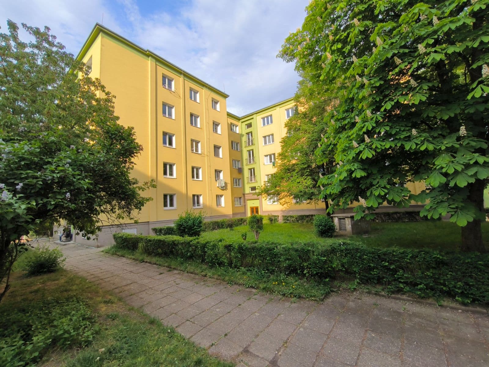 2 bedroom with open-plan kitchen flat for sale, 80 m², Krupská, Prague, Prague 2 bedroom with open-plan kitchen flat for sale, 80 m², Krupská, Prague, Prague