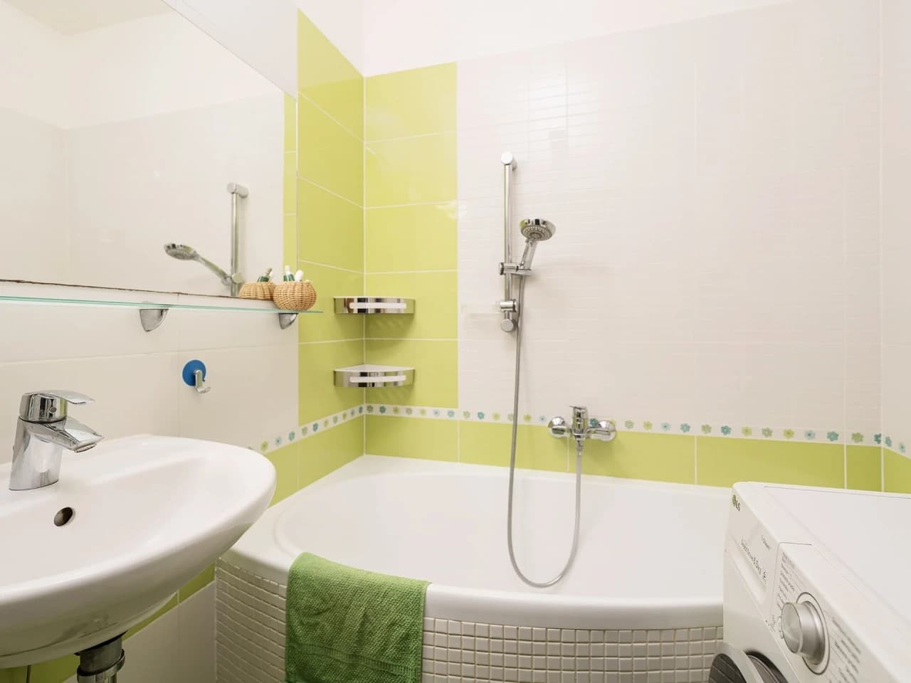 3 bedroom flat to rent, 72 m², Milénova, Brno, Jihomoravský Region 3 bedroom flat to rent, 72 m², Milénova, Brno, Jihomoravský Region