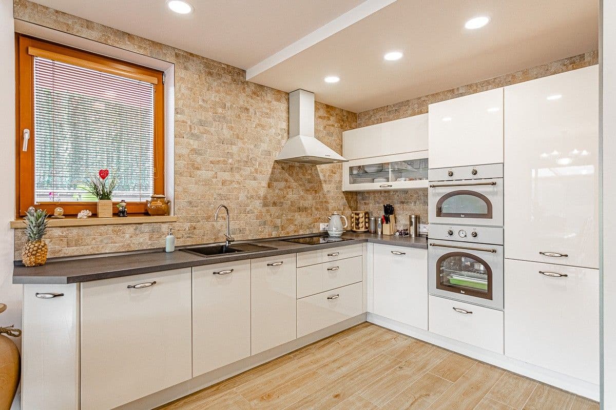 house for sale, 162 m², Zvoncová, Roztoky, Středočeský Region house for sale, 162 m², Zvoncová, Roztoky, Středočeský Region