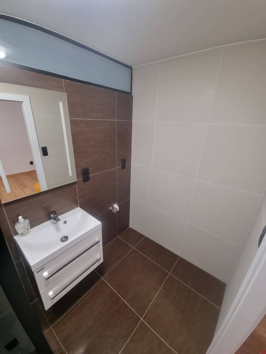 3 bedroom flat to rent, 75 m², Žerotínovo nám., Přerov, Olomoucký Region 3 bedroom flat to rent, 75 m², Žerotínovo nám., Přerov, Olomoucký Region