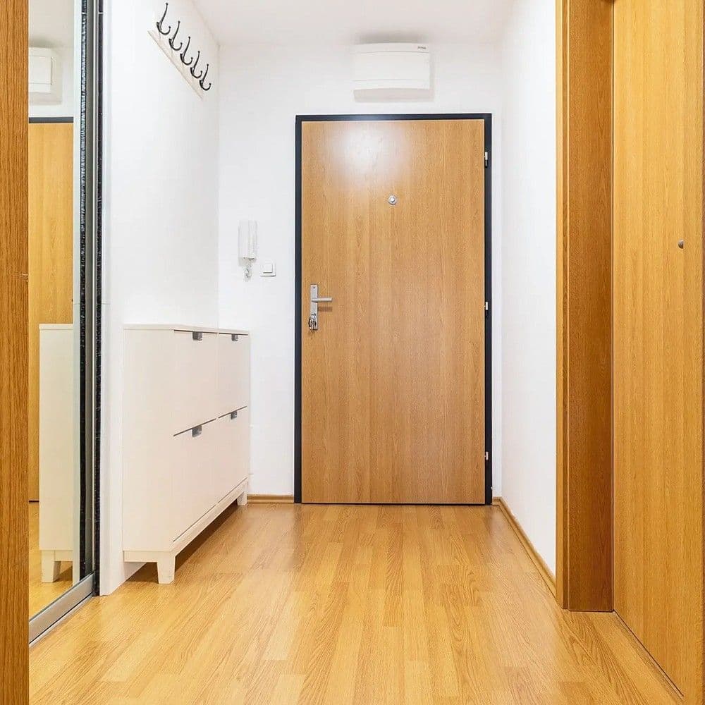 1 bedroom flat to rent, 71 m², Žitná, Hostivice, Středočeský Region 1 bedroom flat to rent, 71 m², Žitná, Hostivice, Středočeský Region