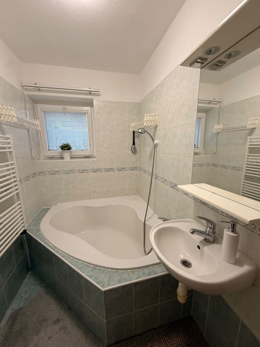 2 bedroom flat to rent, 65 m², Pod Štandlem, Frýdek-Místek, Moravskoslezský Region 2 bedroom flat to rent, 65 m², Pod Štandlem, Frýdek-Místek, Moravskoslezský Region