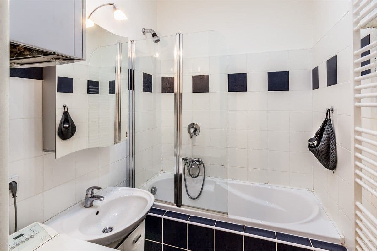 1 bedroom with open-plan kitchen flat to rent, 70 m², Bulharská, Prague, Prague 1 bedroom with open-plan kitchen flat to rent, 70 m², Bulharská, Prague, Prague