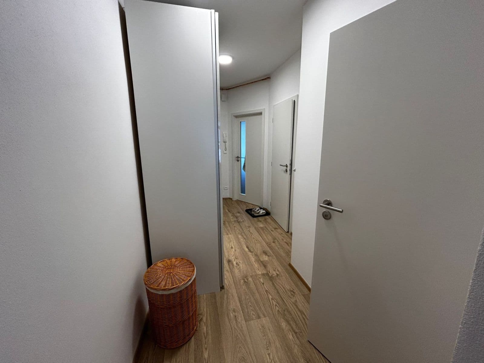 1 bedroom with open-plan kitchen flat to rent, 42 m², Krkoškova, Brno, Jihomoravský Region 1 bedroom with open-plan kitchen flat to rent, 42 m², Krkoškova, Brno, Jihomoravský Region