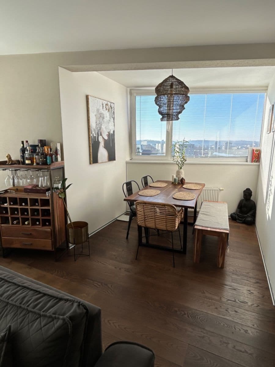 2 bedroom with open-plan kitchen flat to rent, 105 m², Skloněná, Prague, Prague 2 bedroom with open-plan kitchen flat to rent, 105 m², Skloněná, Prague, Prague