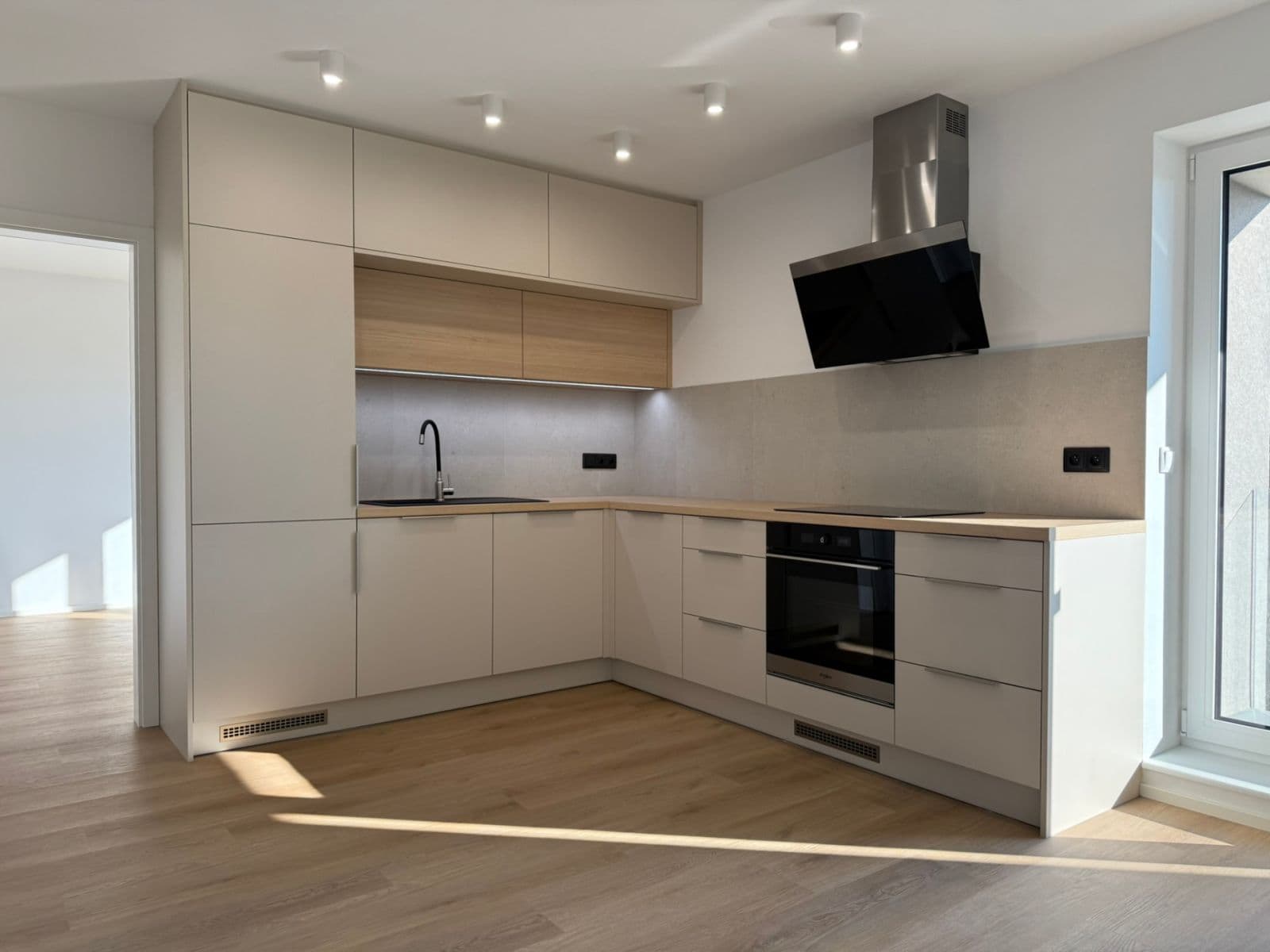 2 bedroom with open-plan kitchen flat to rent, 60 m², U Cihelny, Unhošť, Středočeský Region 2 bedroom with open-plan kitchen flat to rent, 60 m², U Cihelny, Unhošť, Středočeský Region