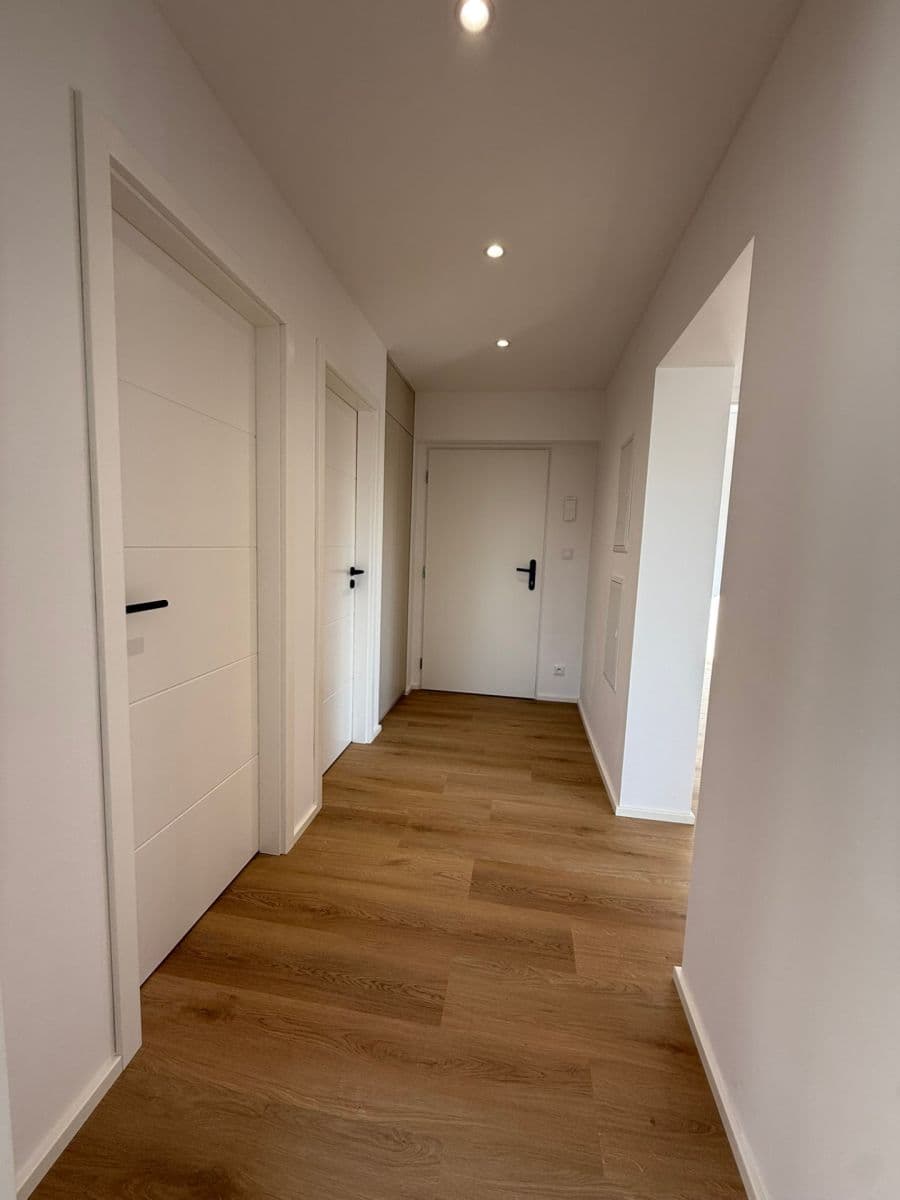 2 bedroom with open-plan kitchen flat to rent, 60 m², U Cihelny, Unhošť, Středočeský Region 2 bedroom with open-plan kitchen flat to rent, 60 m², U Cihelny, Unhošť, Středočeský Region