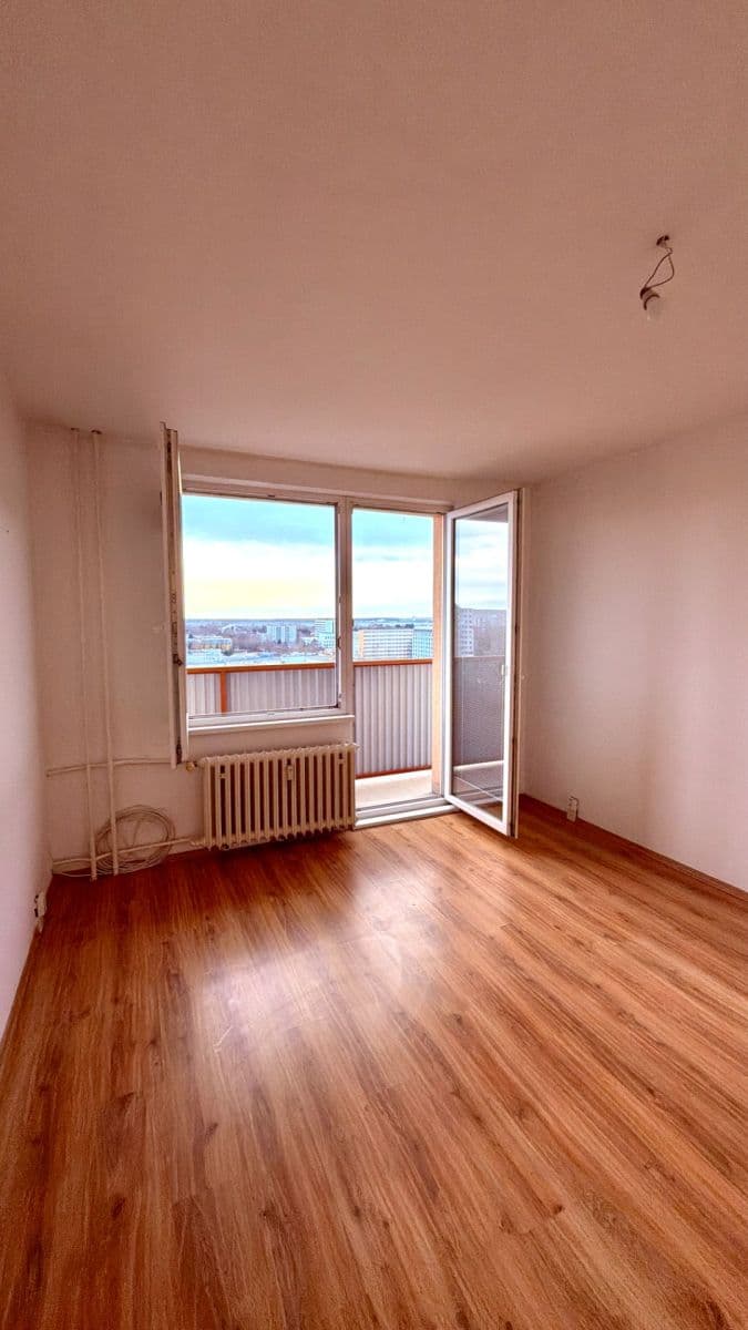 3 bedroom flat for sale, 78 m², Ľudovíta Okánika, Nitra, Nitriansky Region 3 bedroom flat for sale, 78 m², Ľudovíta Okánika, Nitra, Nitriansky Region