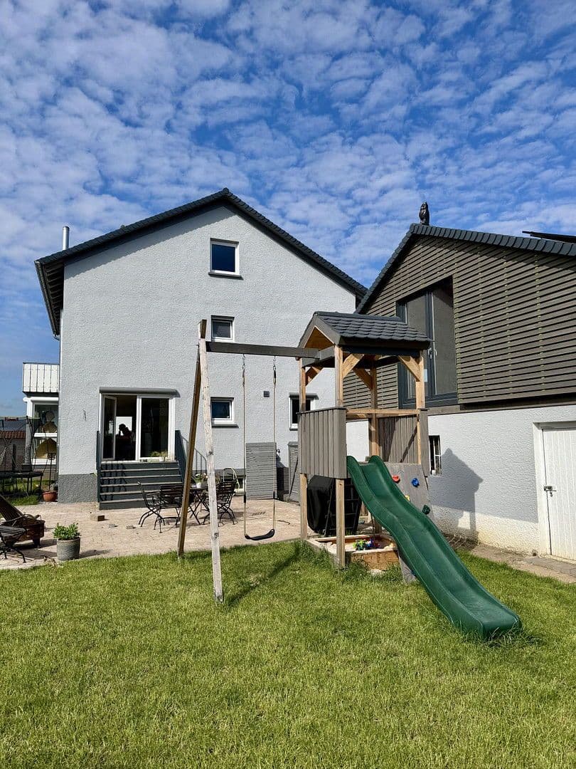 house for sale, 180 m², Merkurstraße 28, Muggensturm, Baden-Württemberg house for sale, 180 m², Merkurstraße 28, Muggensturm, Baden-Württemberg