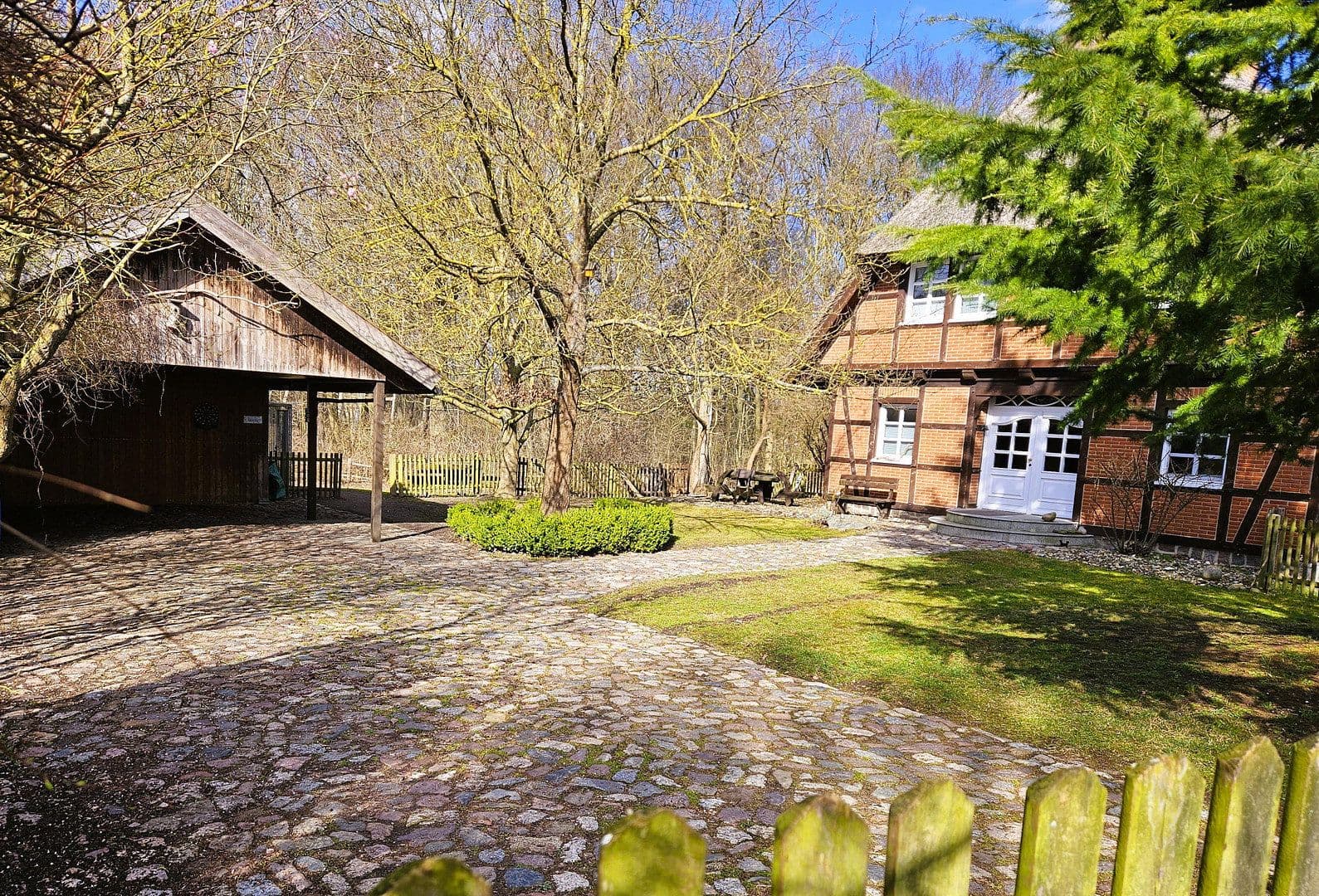 house for sale, 285 m², Ringstraße 8b, Dobin am See, Mecklenburg-Vorpommern house for sale, 285 m², Ringstraße 8b, Dobin am See, Mecklenburg-Vorpommern