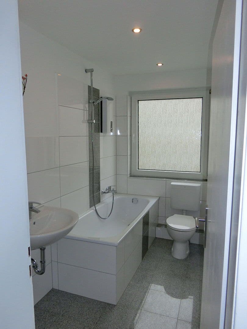 1 bedroom flat to rent, 40 m², Waldthausenstr. 41, Essen, North Rhine-Westphalia 1 bedroom flat to rent, 40 m², Waldthausenstr. 41, Essen, North Rhine-Westphalia