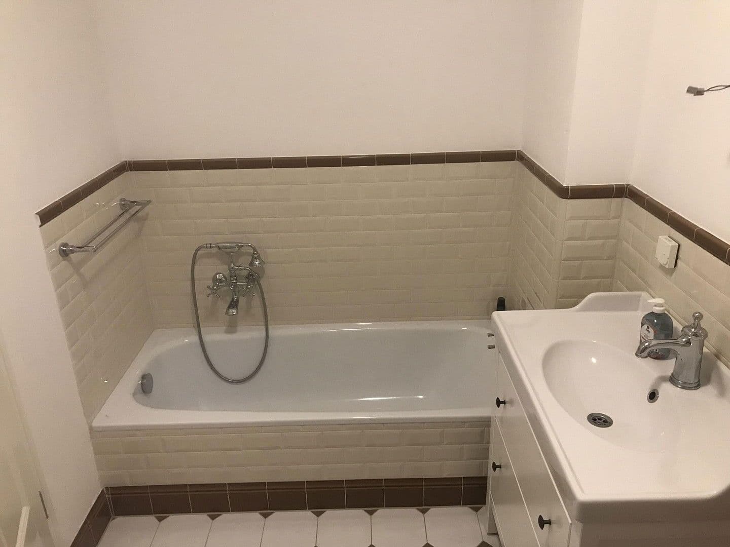 3 bedroom flat to rent, 82 m², Frankfurt am Main, Hesse 3 bedroom flat to rent, 82 m², Frankfurt am Main, Hesse