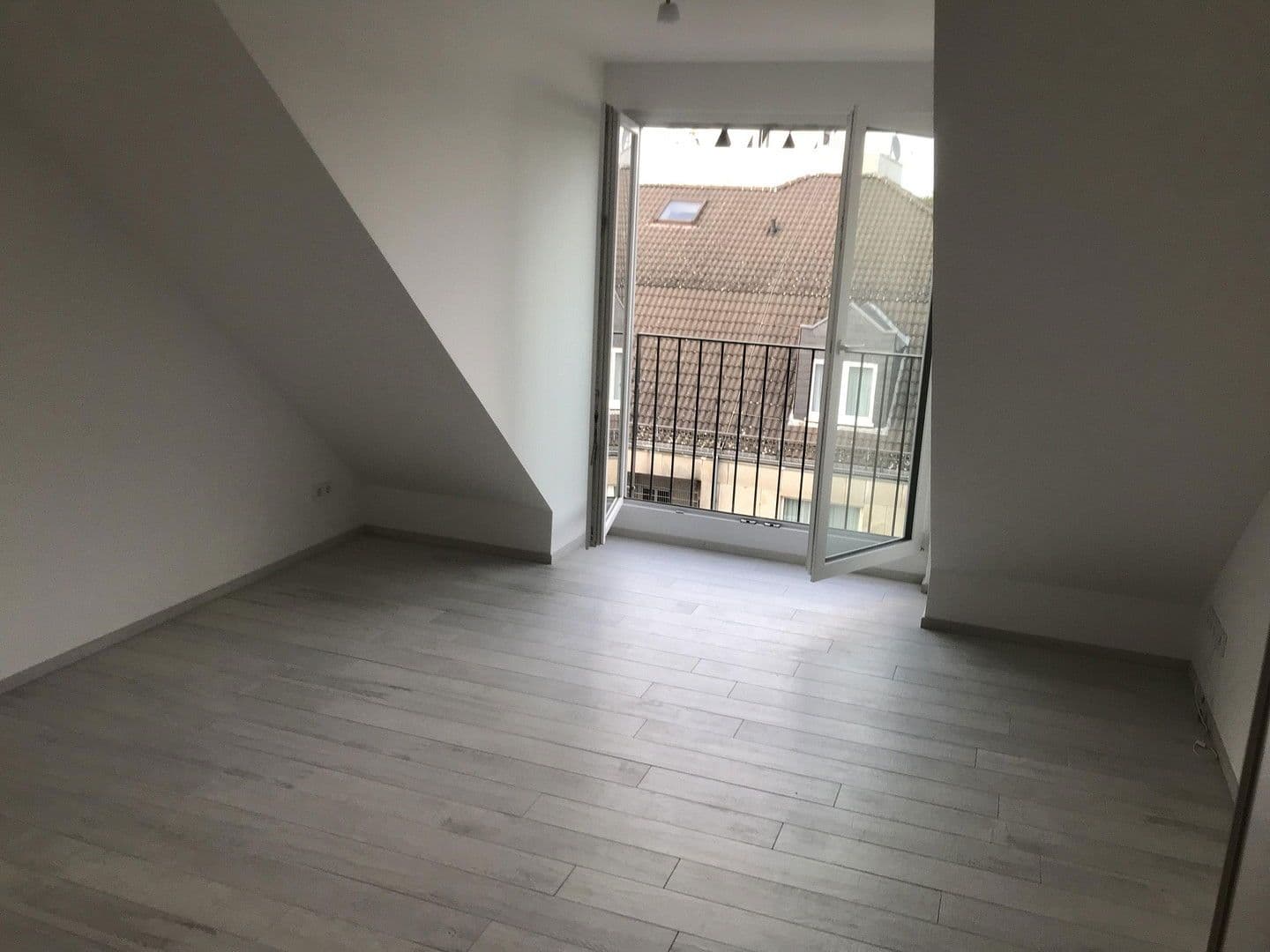 3 bedroom flat to rent, 82 m², Frankfurt am Main, Hesse 3 bedroom flat to rent, 82 m², Frankfurt am Main, Hesse