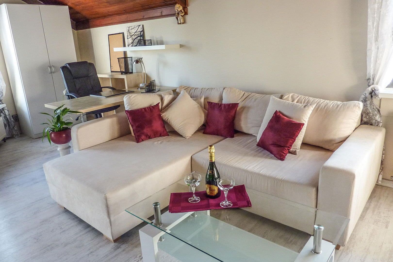 Studio flat to rent, 51 m², Friedrichsdorf, Hesse Studio flat to rent, 51 m², Friedrichsdorf, Hesse