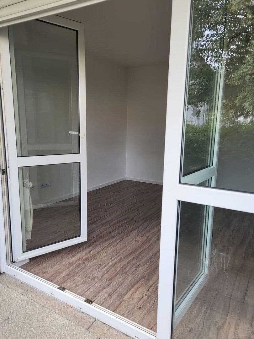 Studio flat to rent, 34 m², In der Musel 27, Bad Urach, Baden-Württemberg Studio flat to rent, 34 m², In der Musel 27, Bad Urach, Baden-Württemberg