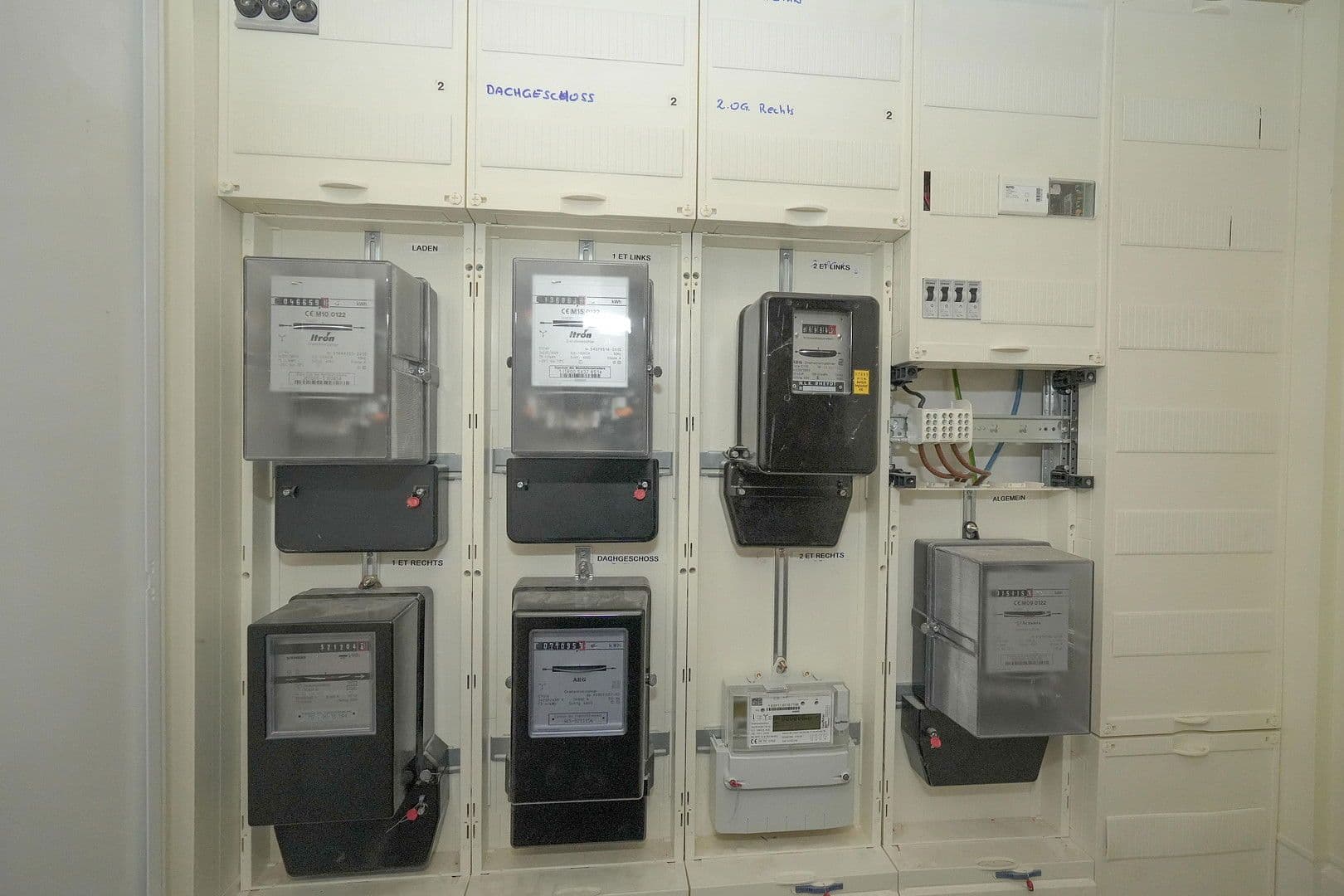 house for sale, 1,780 m², Konstantinplatz.5, Nordrhein-Westfalen - Mönchengladbach, North Rhine-Westphalia house for sale, 1,780 m², Konstantinplatz.5, Nordrhein-Westfalen - Mönchengladbach, North Rhine-Westphalia