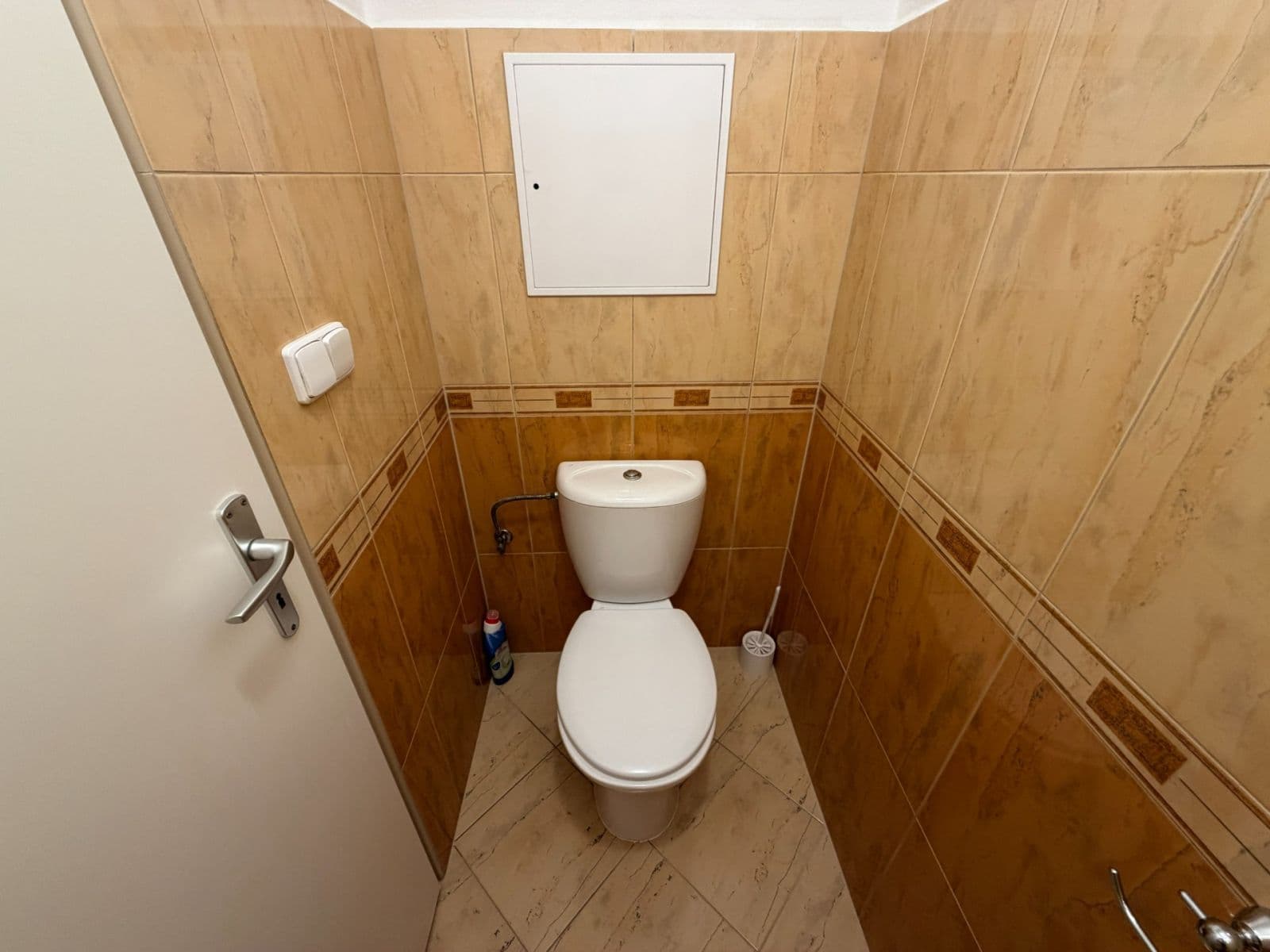 3 bedroom with open-plan kitchen flat for sale, 108 m², Topělecká, Písek, Jihočeský Region 3 bedroom with open-plan kitchen flat for sale, 108 m², Topělecká, Písek, Jihočeský Region