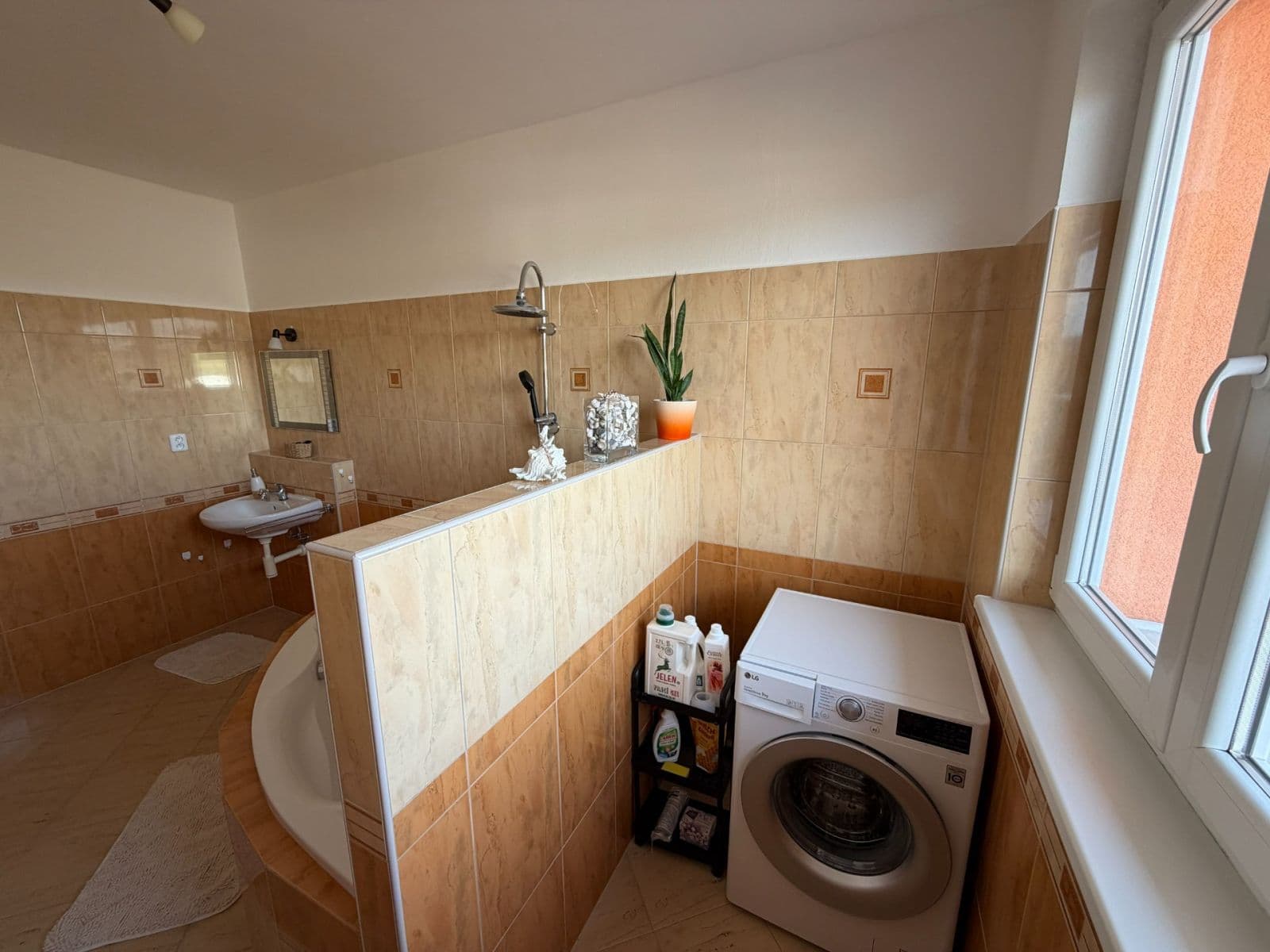 3 bedroom with open-plan kitchen flat for sale, 108 m², Topělecká, Písek, Jihočeský Region 3 bedroom with open-plan kitchen flat for sale, 108 m², Topělecká, Písek, Jihočeský Region