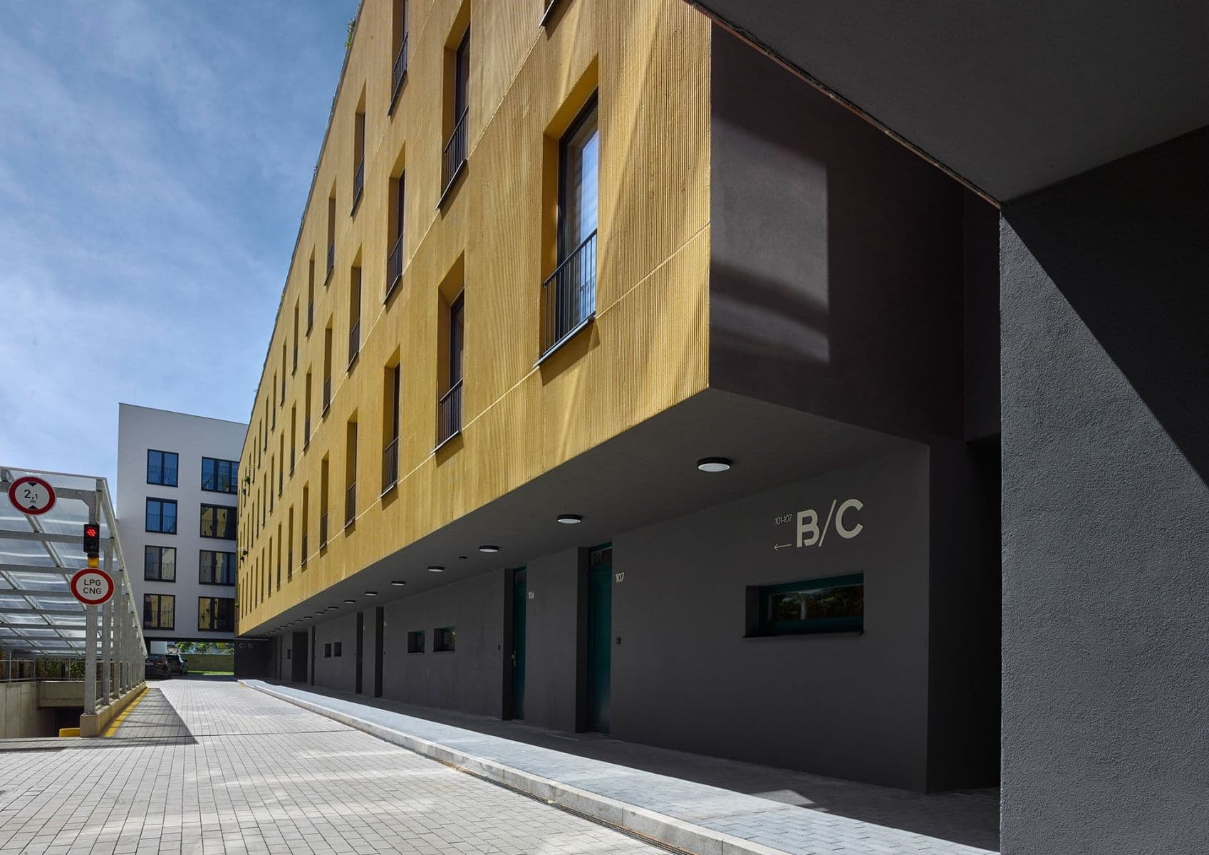 1 bedroom with open-plan kitchen flat to rent, 51 m², Poděbradská, Prague, Prague 1 bedroom with open-plan kitchen flat to rent, 51 m², Poděbradská, Prague, Prague