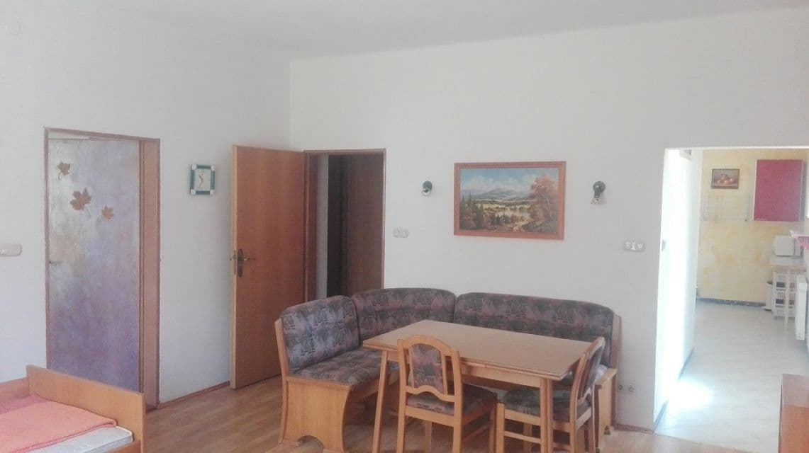 1 bedroom with open-plan kitchen flat to rent, 67 m², Vrchlického, Karlovy Vary, Karlovarský Region 1 bedroom with open-plan kitchen flat to rent, 67 m², Vrchlického, Karlovy Vary, Karlovarský Region