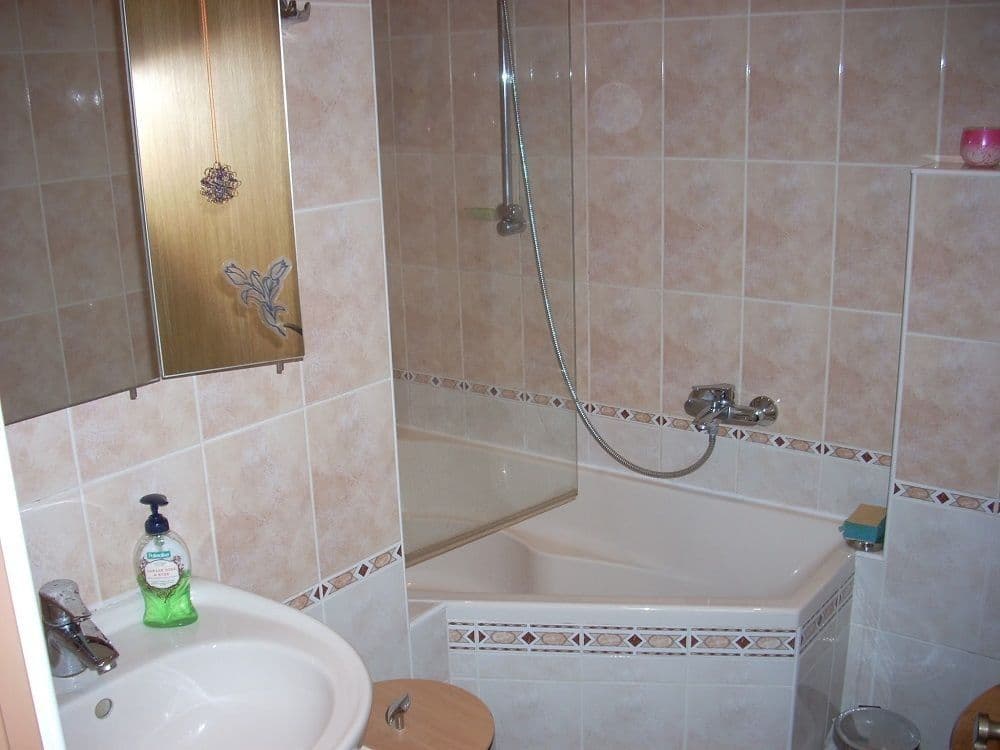 1 bedroom with open-plan kitchen flat to rent, 67 m², Vrchlického, Karlovy Vary, Karlovarský Region 1 bedroom with open-plan kitchen flat to rent, 67 m², Vrchlického, Karlovy Vary, Karlovarský Region