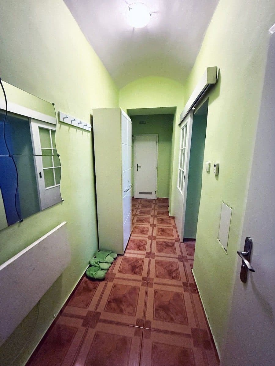 1 bedroom flat to rent, 29 m², Voroněžská, Prague, Prague 1 bedroom flat to rent, 29 m², Voroněžská, Prague, Prague