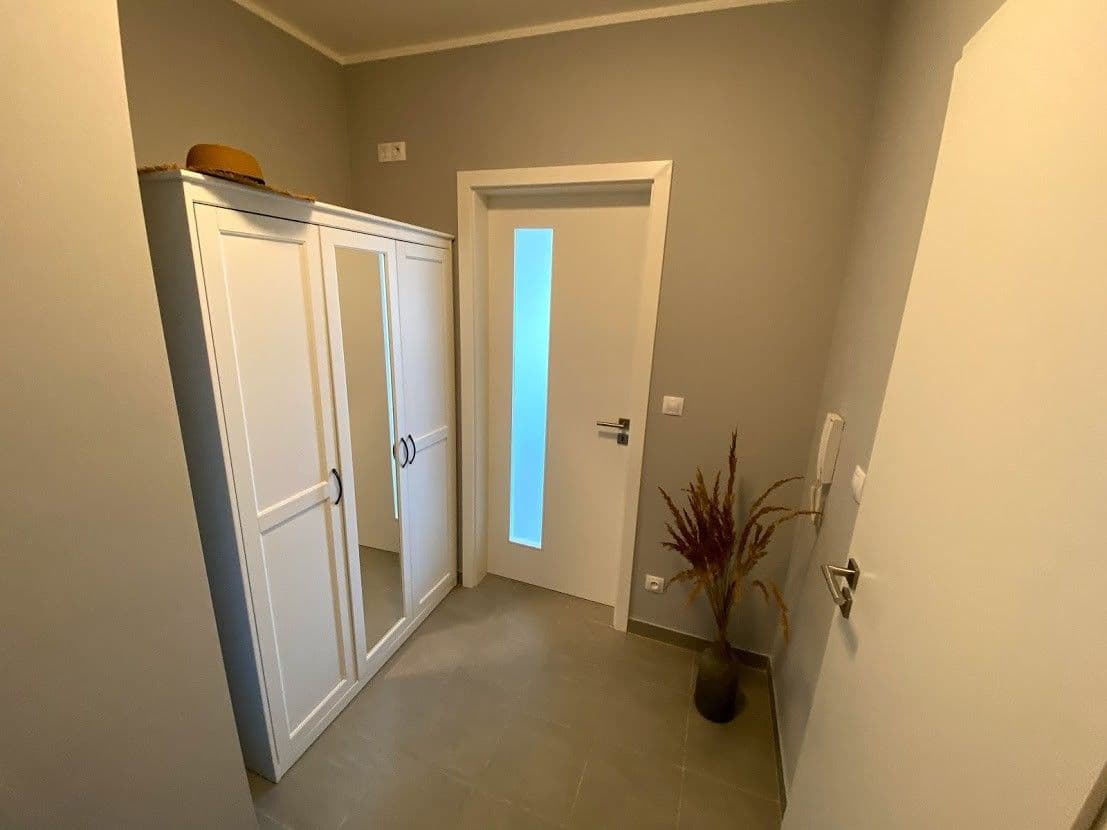 Studio flat to rent, 41 m², Olgy Havlové, Prague, Prague Studio flat to rent, 41 m², Olgy Havlové, Prague, Prague