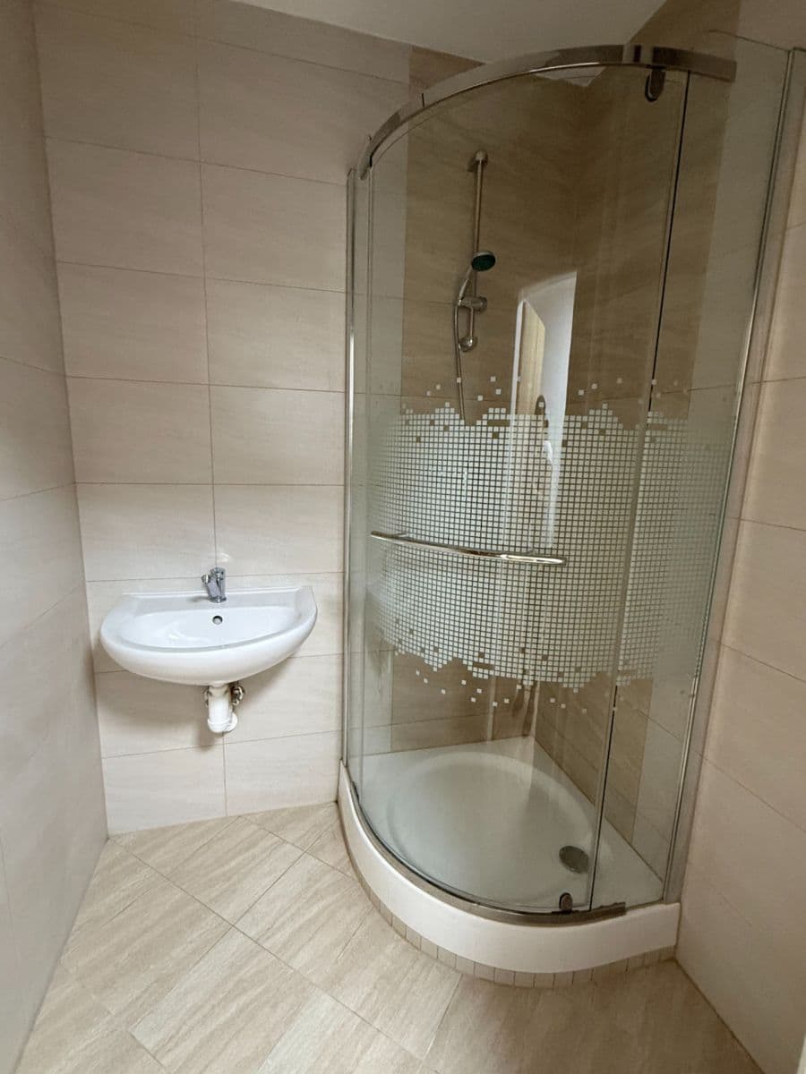 3 bedroom flat to rent, 77 m², Heyrovského, Sokolov, Karlovarský Region 3 bedroom flat to rent, 77 m², Heyrovského, Sokolov, Karlovarský Region