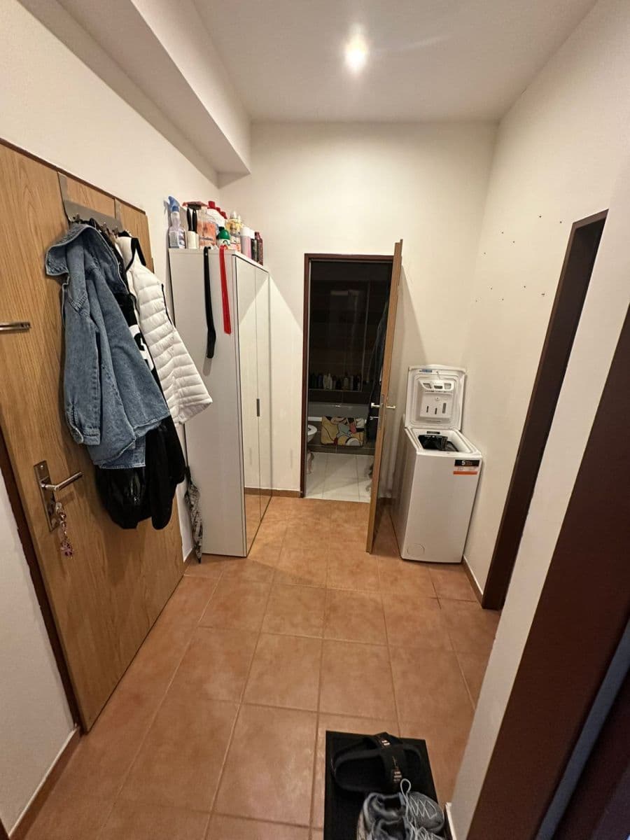 1 bedroom flat to rent, 38 m², Strakatého, Brno, Jihomoravský Region 1 bedroom flat to rent, 38 m², Strakatého, Brno, Jihomoravský Region