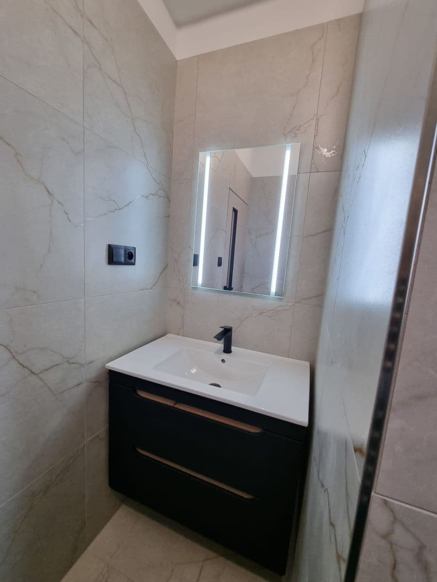 1 bedroom with open-plan kitchen flat to rent, 49 m², Markova, Prague, Prague 1 bedroom with open-plan kitchen flat to rent, 49 m², Markova, Prague, Prague