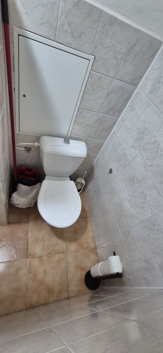 1 bedroom flat to rent, 36 m², Kosmonautů, Louny, Ústecký Region 1 bedroom flat to rent, 36 m², Kosmonautů, Louny, Ústecký Region