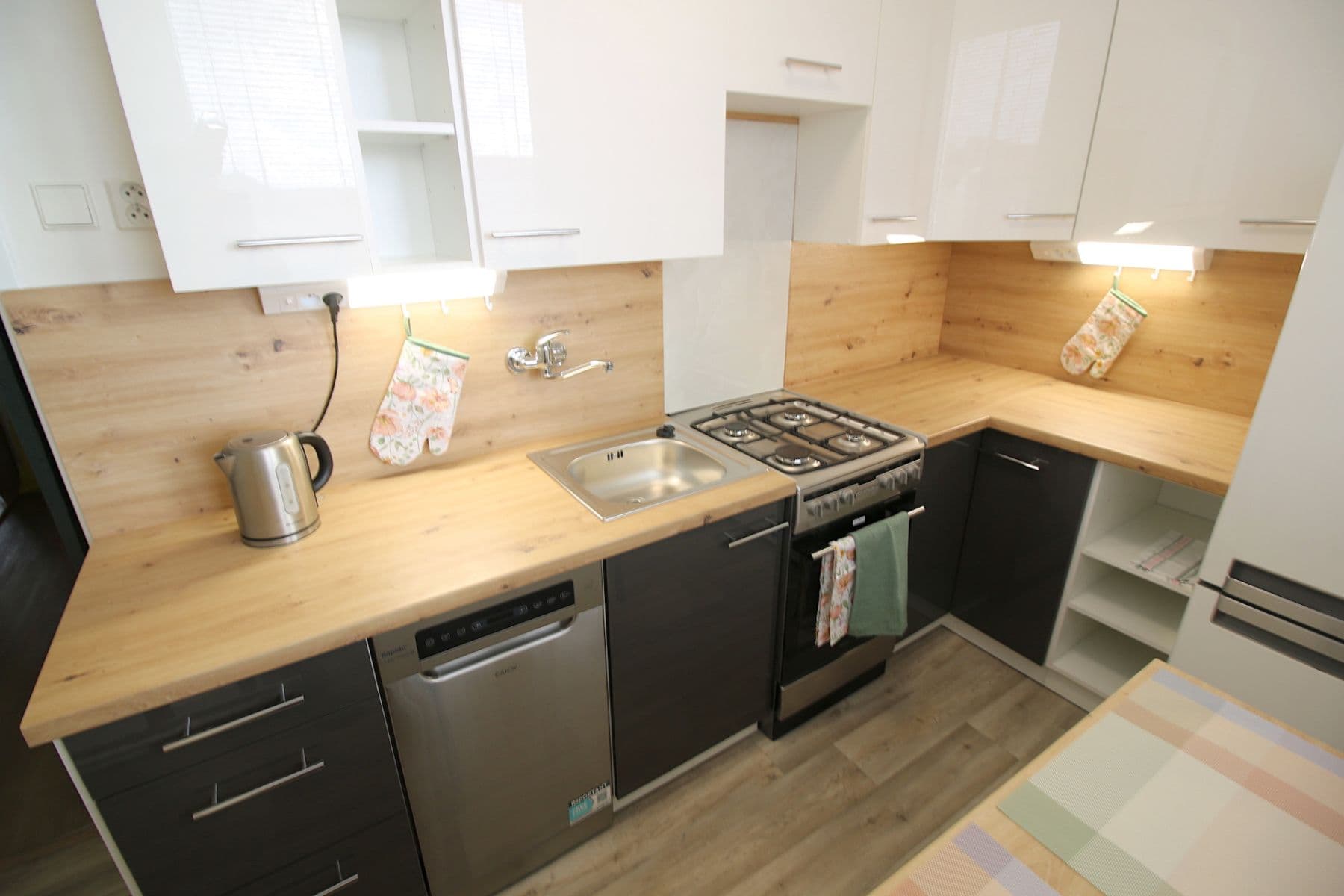 2 bedroom flat to rent, 49 m², Na Louži, Prague, Prague 2 bedroom flat to rent, 49 m², Na Louži, Prague, Prague