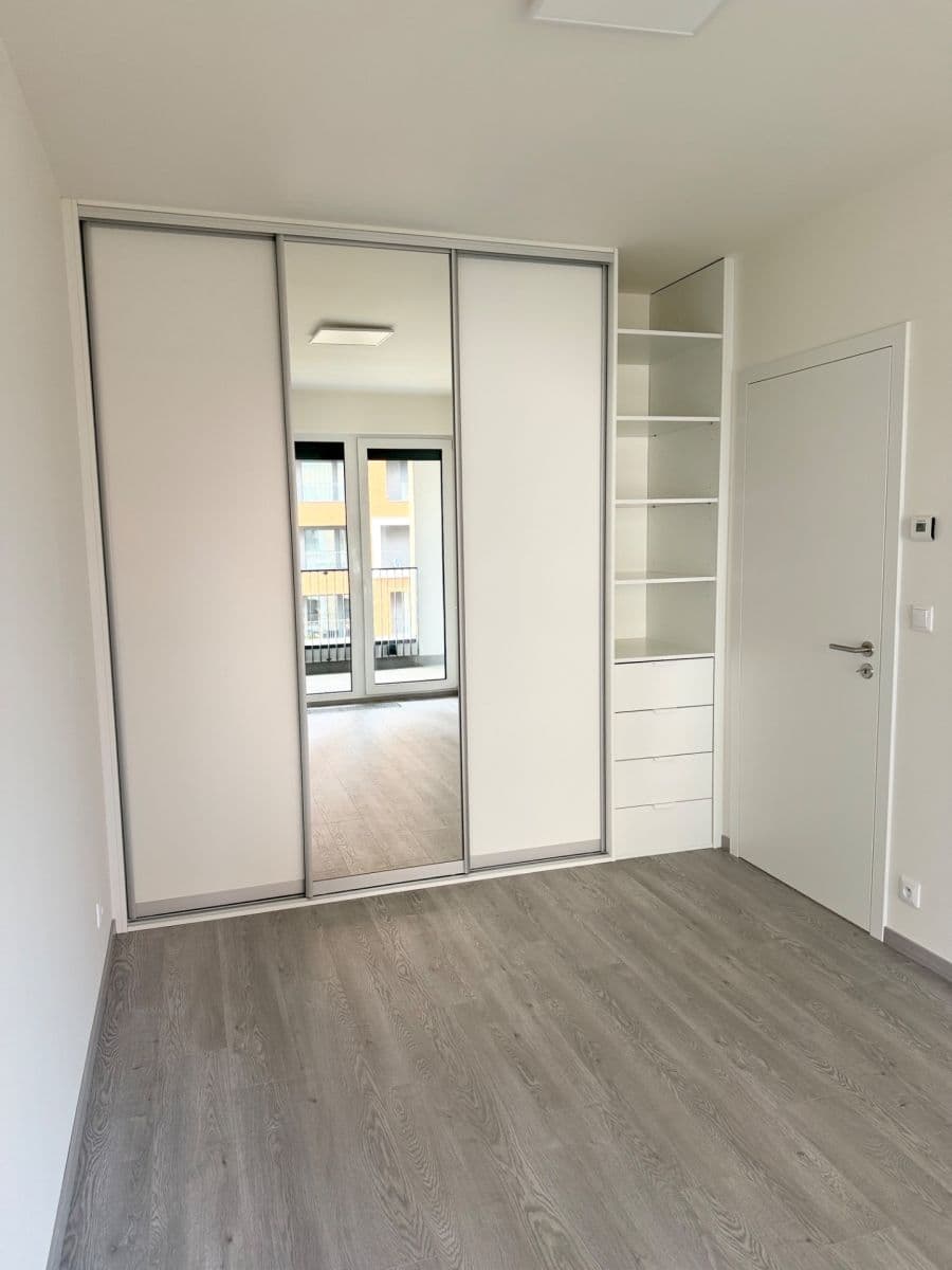 1 bedroom with open-plan kitchen flat to rent, 57 m², Domalípova, Prague, Prague 1 bedroom with open-plan kitchen flat to rent, 57 m², Domalípova, Prague, Prague