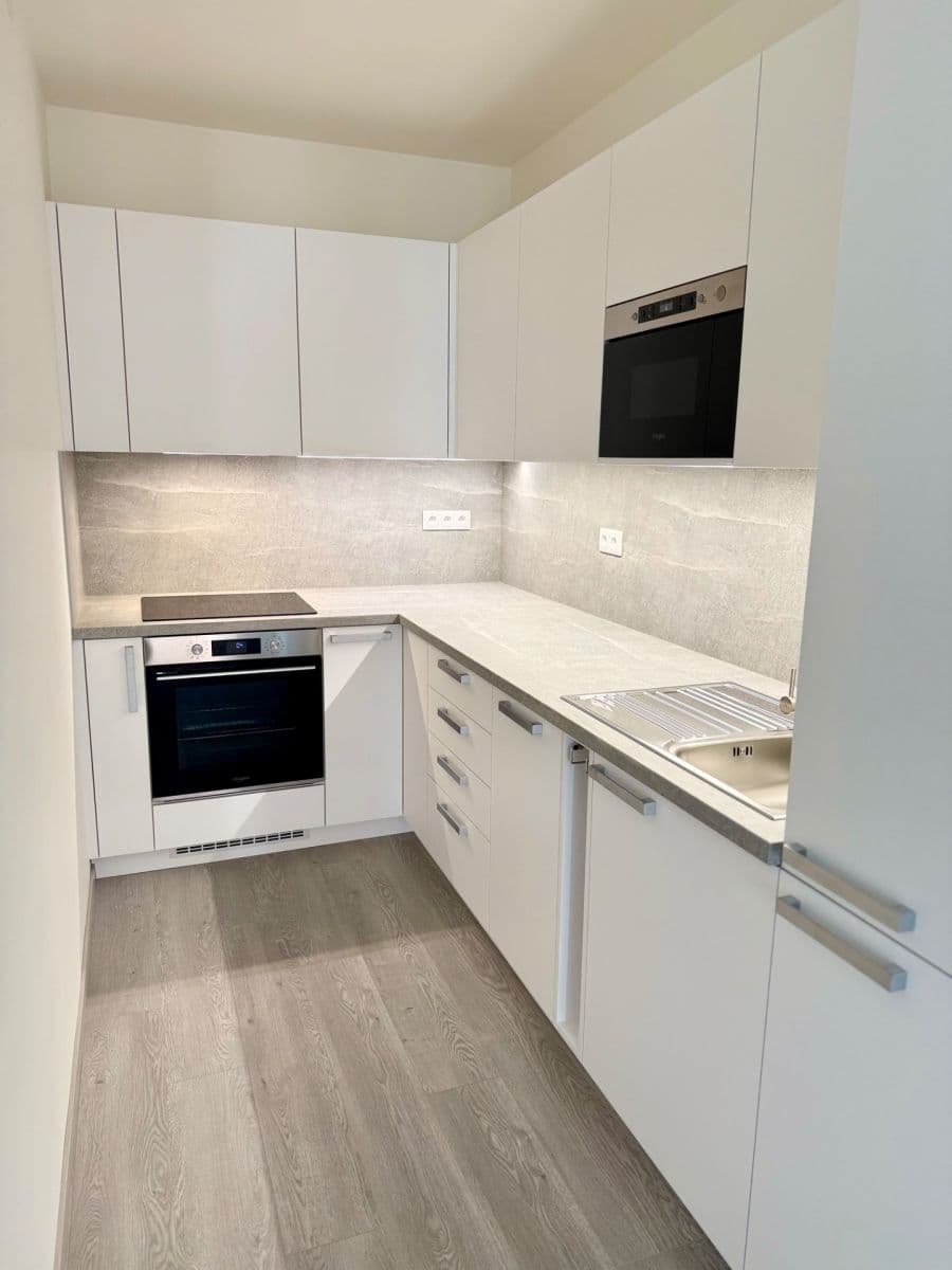 1 bedroom with open-plan kitchen flat to rent, 57 m², Domalípova, Prague, Prague 1 bedroom with open-plan kitchen flat to rent, 57 m², Domalípova, Prague, Prague