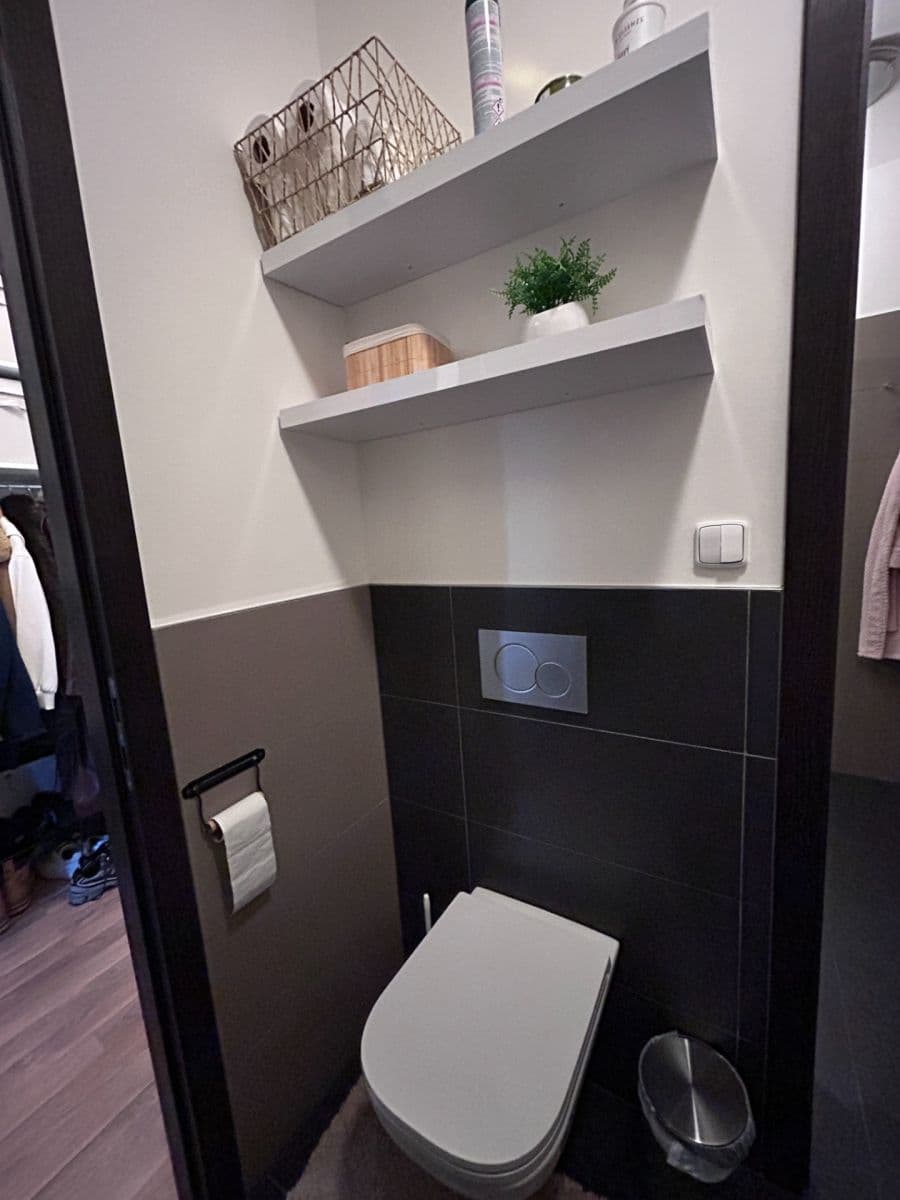 1 bedroom with open-plan kitchen flat to rent, 48 m², Slavojova, Prague, Prague 1 bedroom with open-plan kitchen flat to rent, 48 m², Slavojova, Prague, Prague