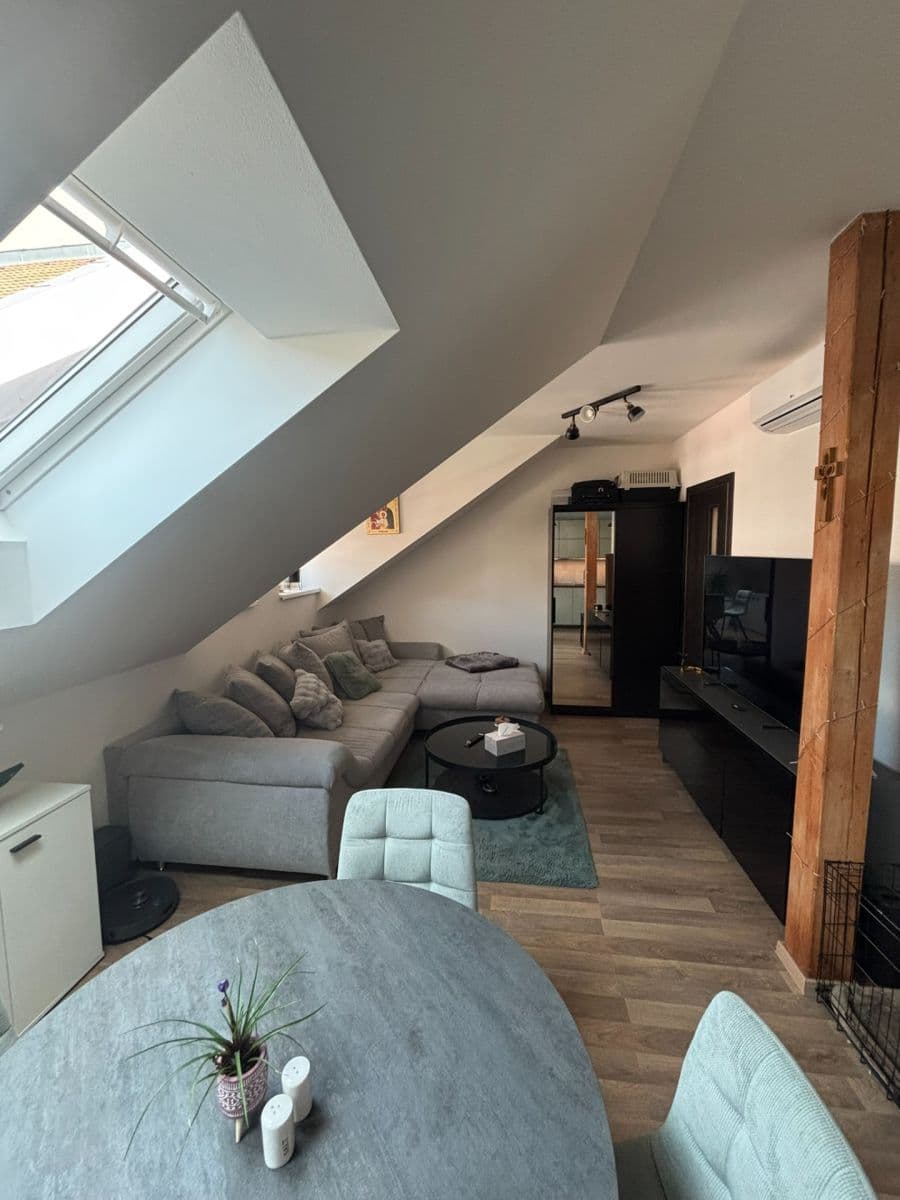 1 bedroom with open-plan kitchen flat to rent, 48 m², Slavojova, Prague, Prague 1 bedroom with open-plan kitchen flat to rent, 48 m², Slavojova, Prague, Prague