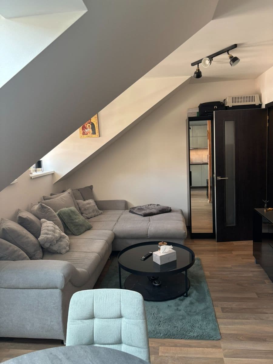 1 bedroom with open-plan kitchen flat to rent, 48 m², Slavojova, Prague, Prague 1 bedroom with open-plan kitchen flat to rent, 48 m², Slavojova, Prague, Prague