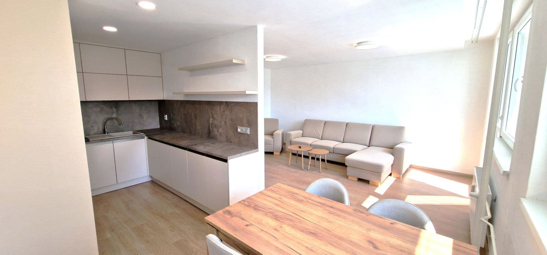 3 bedroom flat to rent, 70 m², Tovární, Beroun, Středočeský Region 3 bedroom flat to rent, 70 m², Tovární, Beroun, Středočeský Region