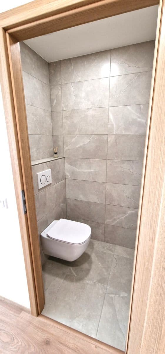 3 bedroom flat to rent, 70 m², Tovární, Beroun, Středočeský Region 3 bedroom flat to rent, 70 m², Tovární, Beroun, Středočeský Region