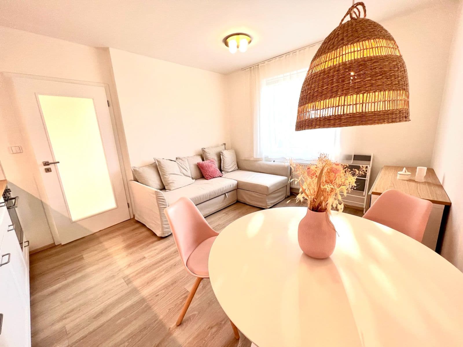 1 bedroom with open-plan kitchen flat to rent, 32 m², Na Obrátce, Prague, Prague 1 bedroom with open-plan kitchen flat to rent, 32 m², Na Obrátce, Prague, Prague