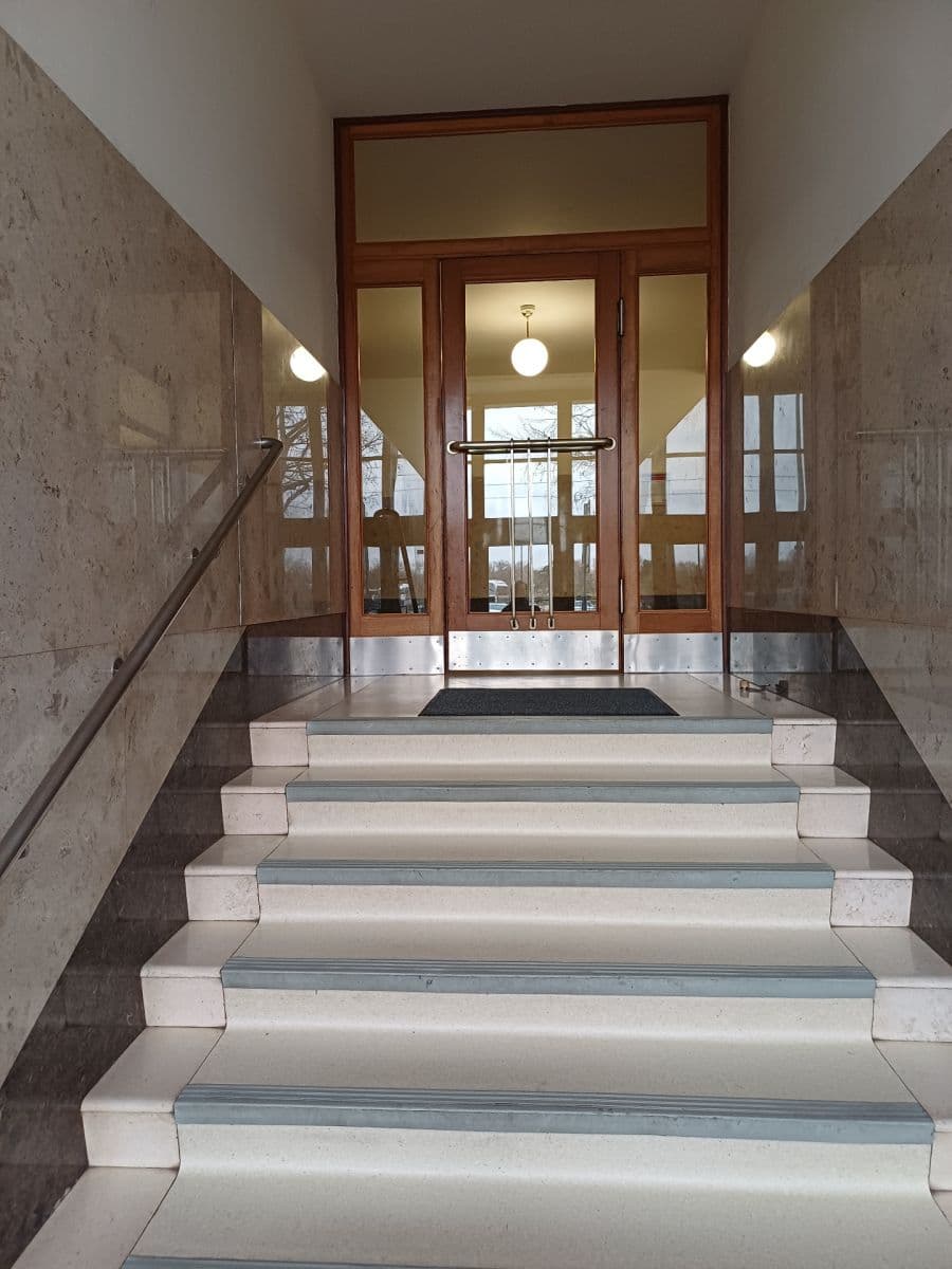 1 bedroom with open-plan kitchen flat to rent, 43 m², Milady Horákové, Prague, Prague 1 bedroom with open-plan kitchen flat to rent, 43 m², Milady Horákové, Prague, Prague