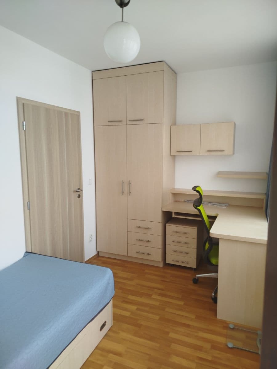 2 bedroom with open-plan kitchen flat to rent, 63 m², U Měšťanského pivovaru, Prague, Prague 2 bedroom with open-plan kitchen flat to rent, 63 m², U Měšťanského pivovaru, Prague, Prague