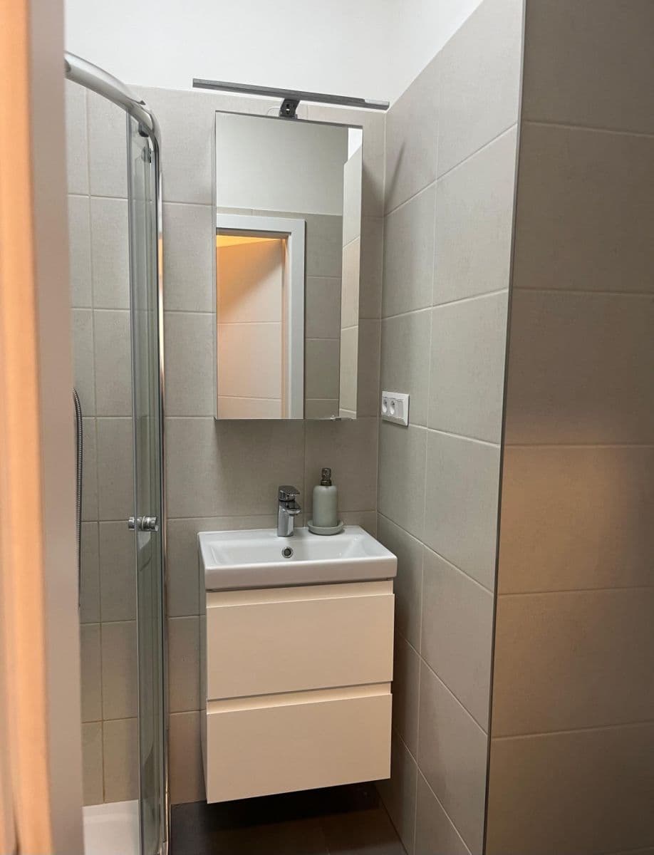 Studio flat to rent, 25 m², Písecká, Prague, Prague Studio flat to rent, 25 m², Písecká, Prague, Prague