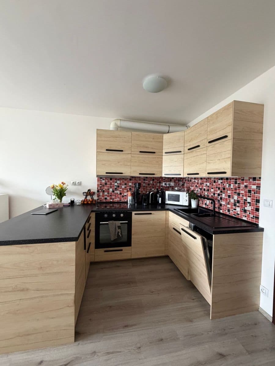 Studio flat to rent, 35 m², Jana Masaryka, Hradec Králové, Královéhradecký Region Studio flat to rent, 35 m², Jana Masaryka, Hradec Králové, Královéhradecký Region