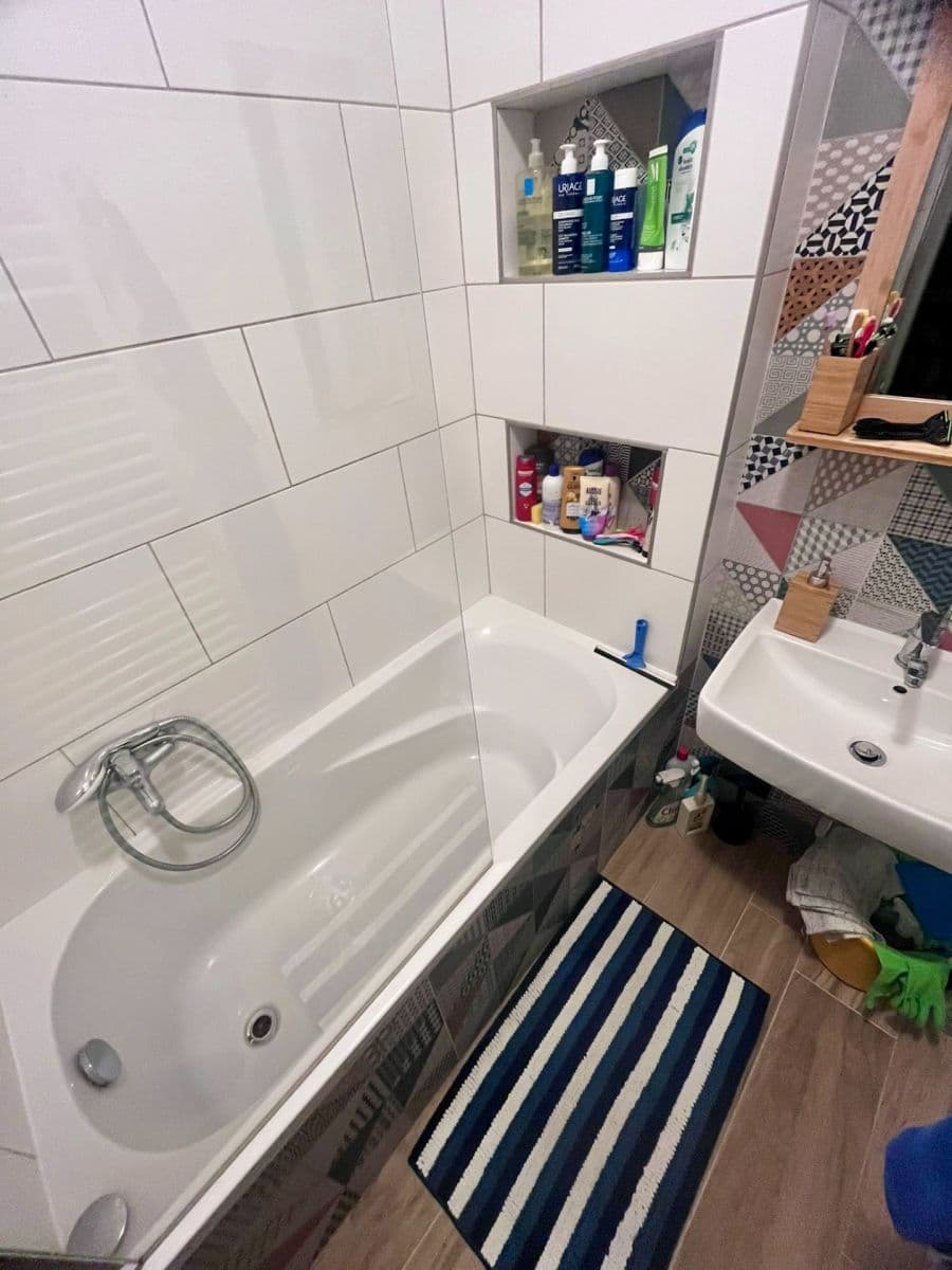 Studio flat to rent, 20 m², Jugoslávských partyzánů, Prague, Prague Studio flat to rent, 20 m², Jugoslávských partyzánů, Prague, Prague